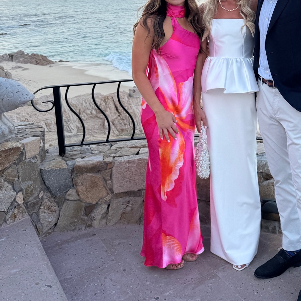 Elegant Pink Maxi Dress